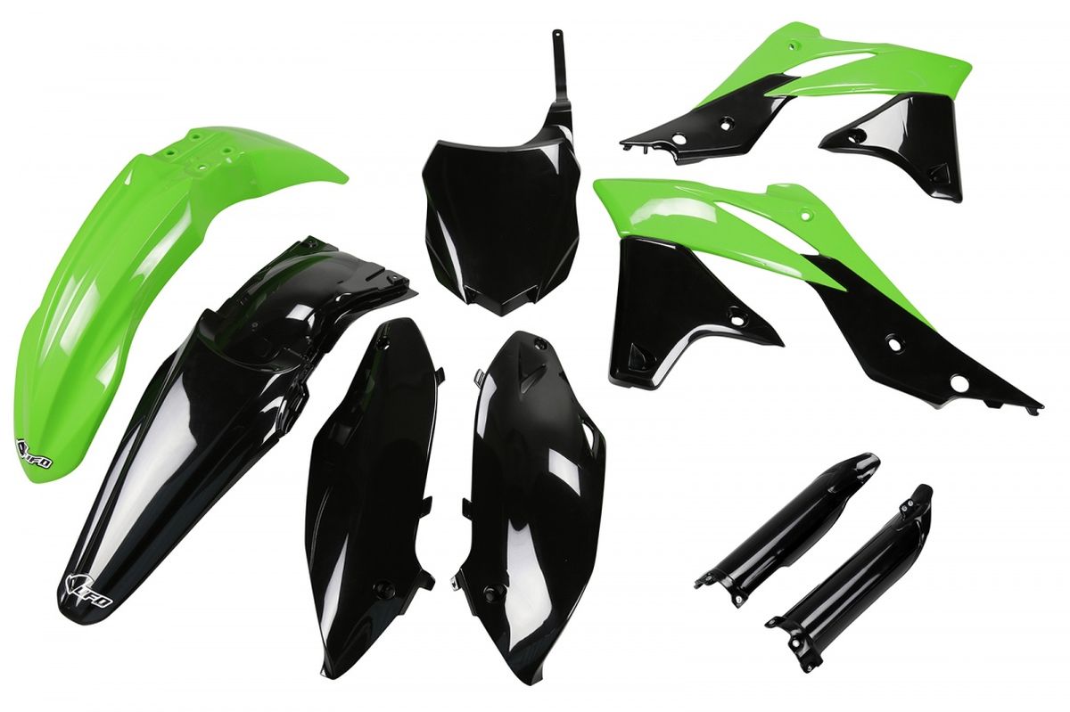 UFO KOMPLET PLASTIKÓW (FULL KIT) Z OSŁONAMI TELESKOPÓW (AMORTYZATORÓW) KAWASAKI KXF 250 '13 KOLOR OEM (ZIELONY/CZARNY) (KA219E999)